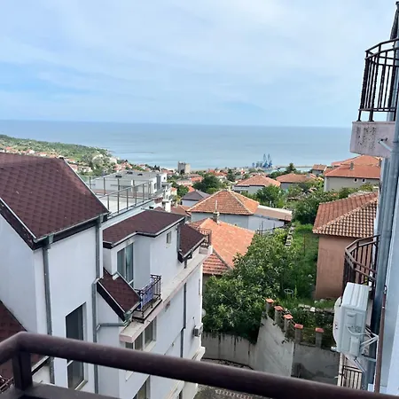 луксозен двустаен в с уникална морска гледка Apartment Balchik