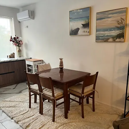 луксозен двустаен в с уникална морска гледка Apartment *